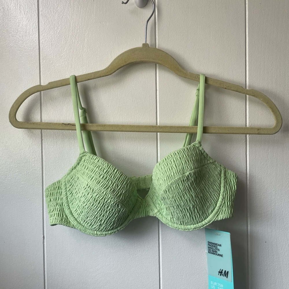 H&M Light Green Textured Bikini Top